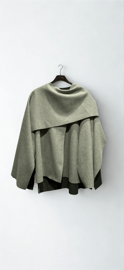 Jacke mit integriertem Schal