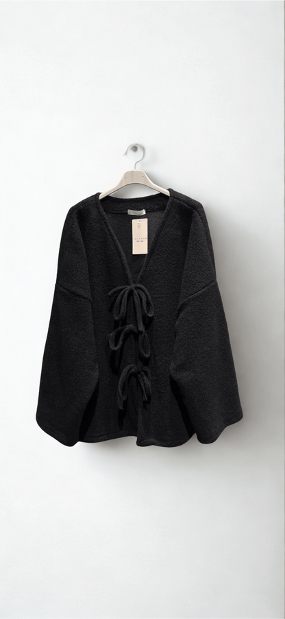 Jacke mit Bindeschleifen