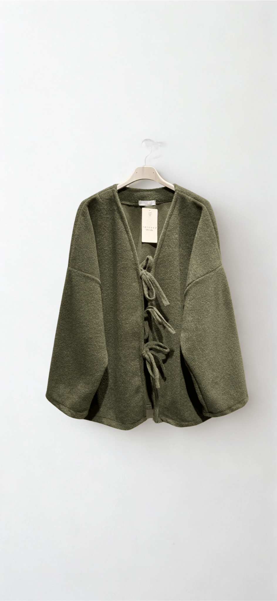 Jacke mit Bindeschleifen